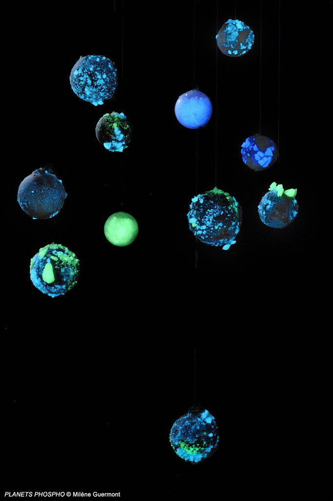 PLANETES PHOSPHO